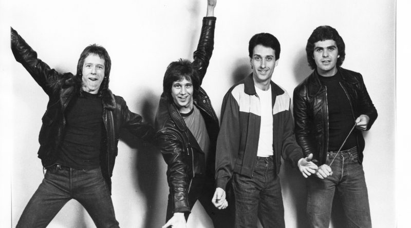 Greg Kihn Band - Trouble In Paradise