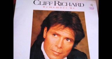 Cliff Richard - Hangin' On