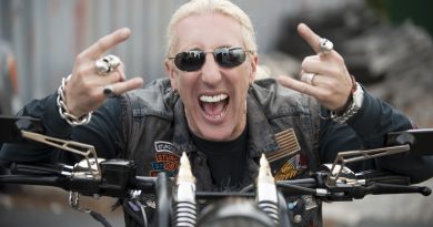 Dee Snider - Roll over You