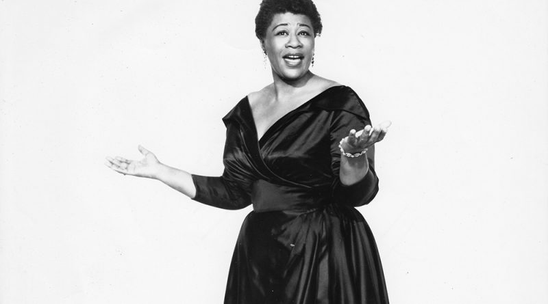 Ella Fitzgerald, Louis Armstrong - I've Got My Love To Keep Me Warm