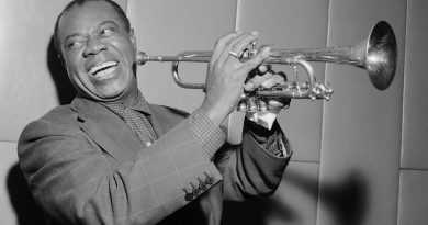 Louis Armstrong - It's Been A Long, Long Time