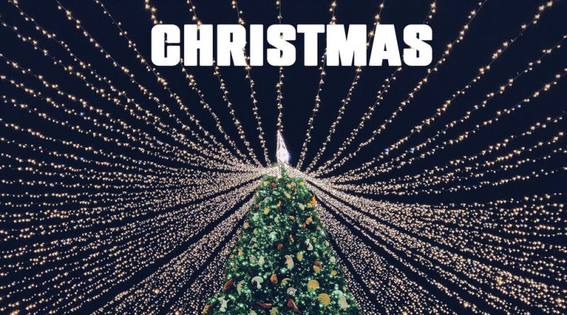Kacey Musgraves, Camila Cabello - Rockin’ Around The Christmas Tree